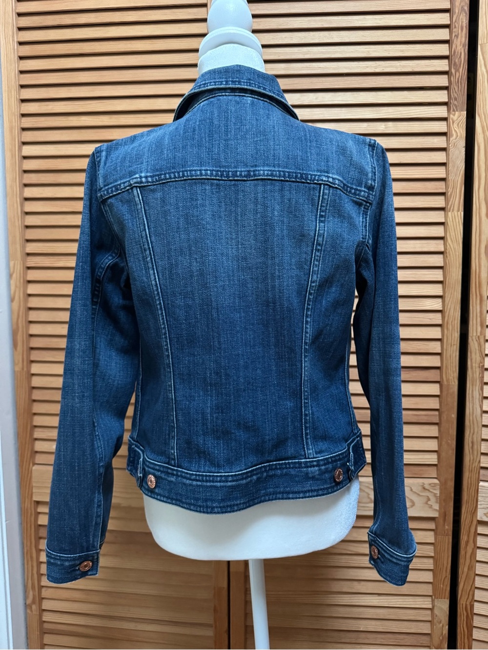 Talbots Classic Denim Trucker Jacket Size Small Petite Coastal Grandma Preppy - Picture 3 of 7